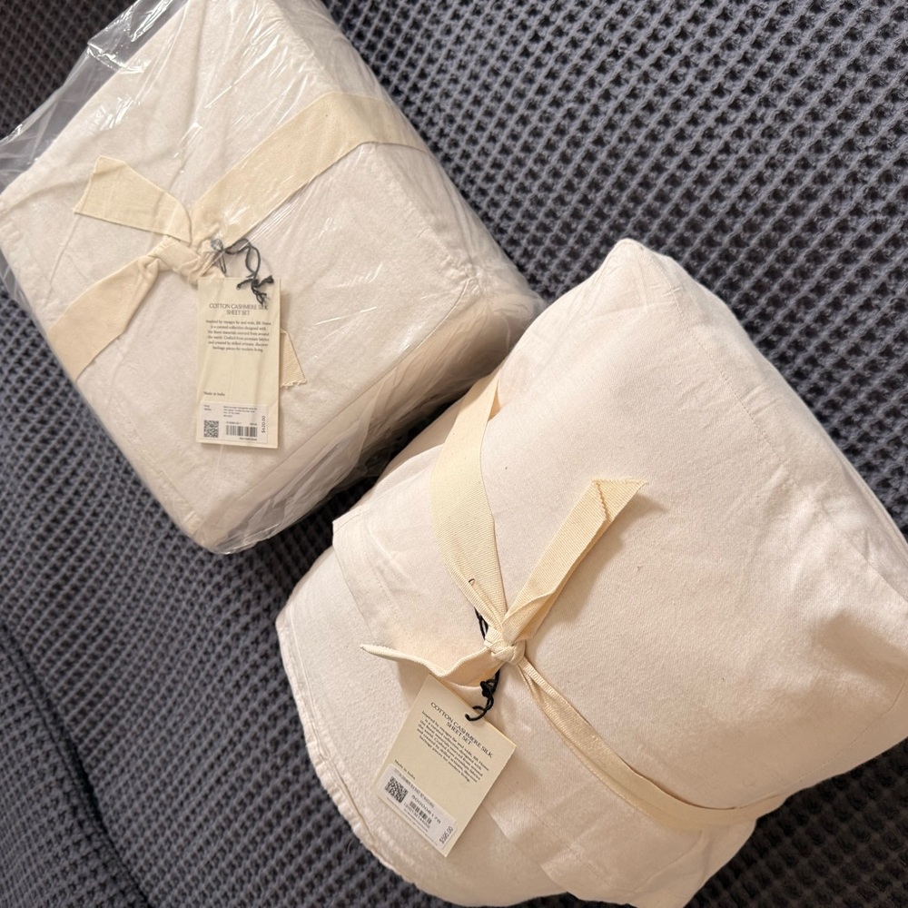 Banana Republic Cotton-Cashmere-Silk Bedding Sheet Set